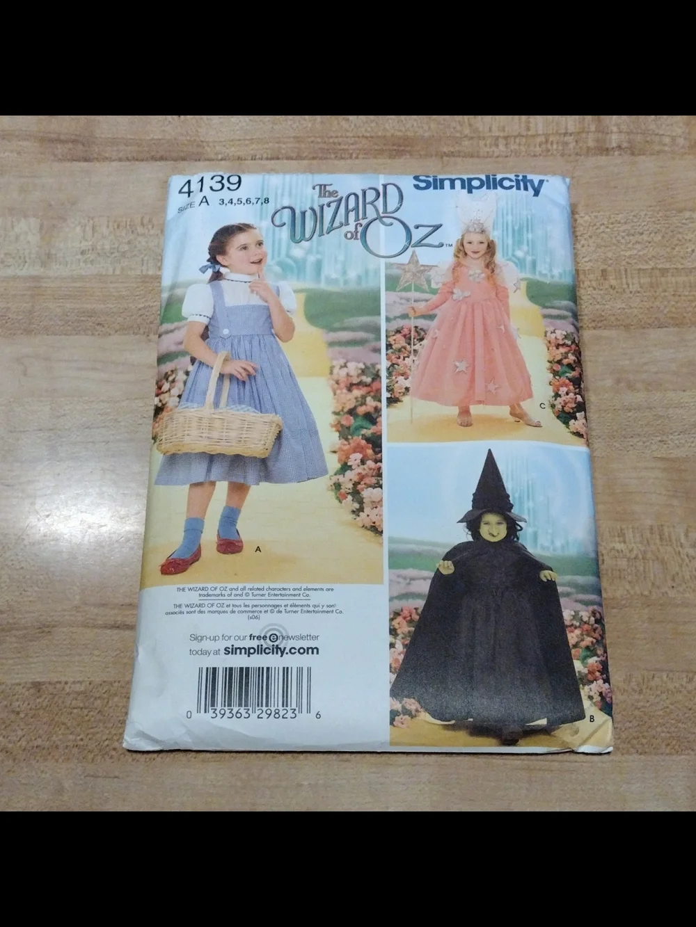 Lot of 2 Simplicity Kids Costume Patterns: Wizard of Oz & Bugs Halloween OOP